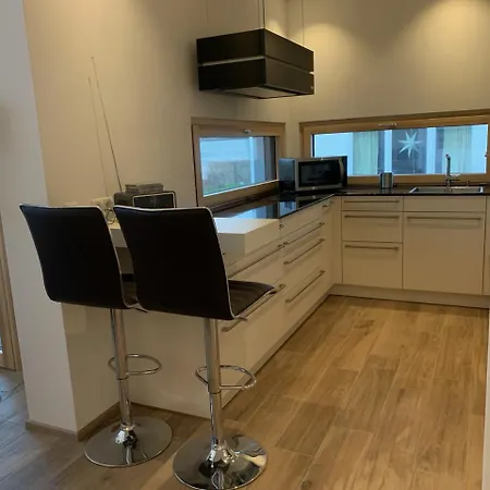 Holidayhouse4you Шванау
